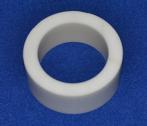 為什么都選擇氧化鋯陶瓷環用作襯套？